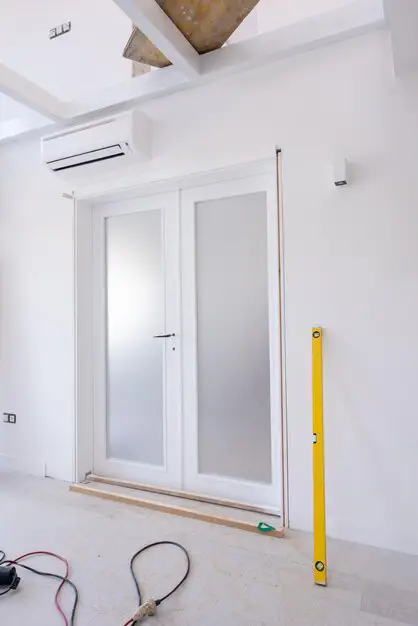 High-quality door and window trim installation with perfect mitre joints by Dream Line Decor